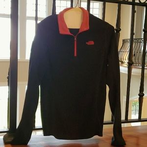 North Facebook 100% polyester pull over